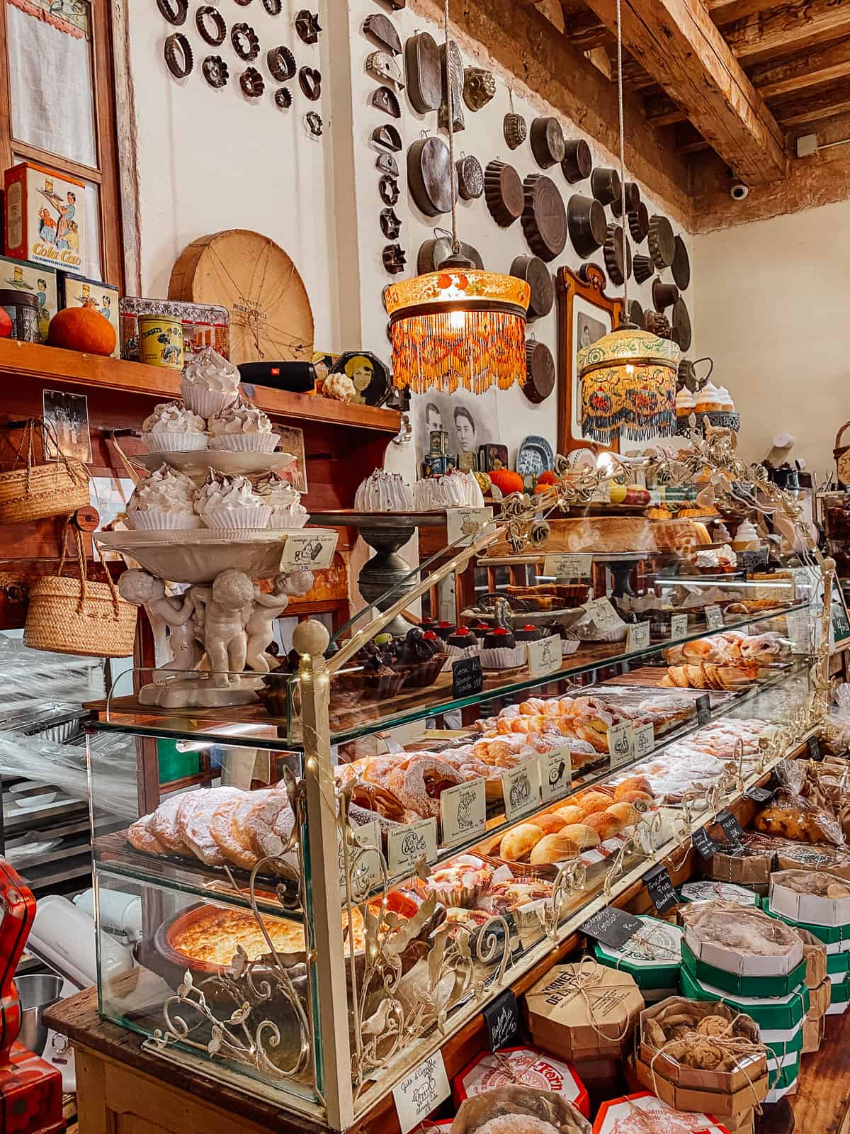 A bakery in Mallorca with many pastries