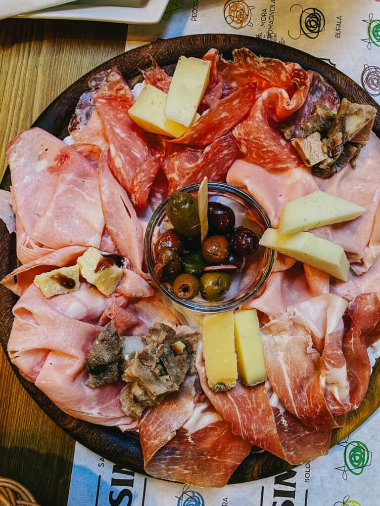 A Foodies Guide to Europe: The Best Cities For Couples Who Love To Eat and Drink