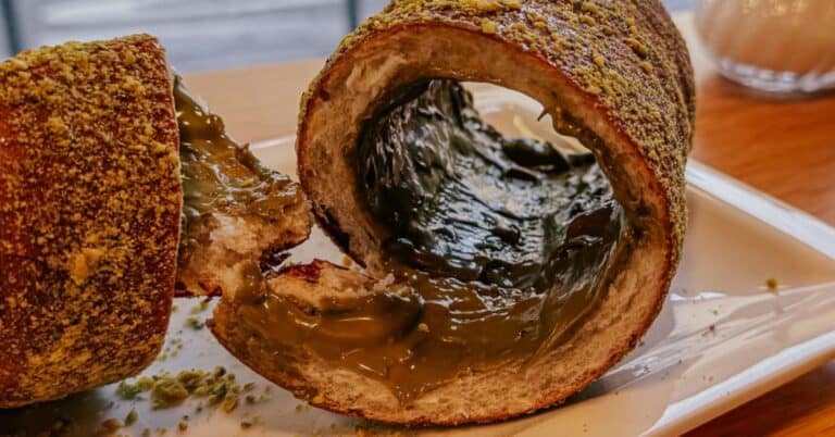 These Are The 3 Best Chimney Cakes in Budapest That Are Worth Every Calorie