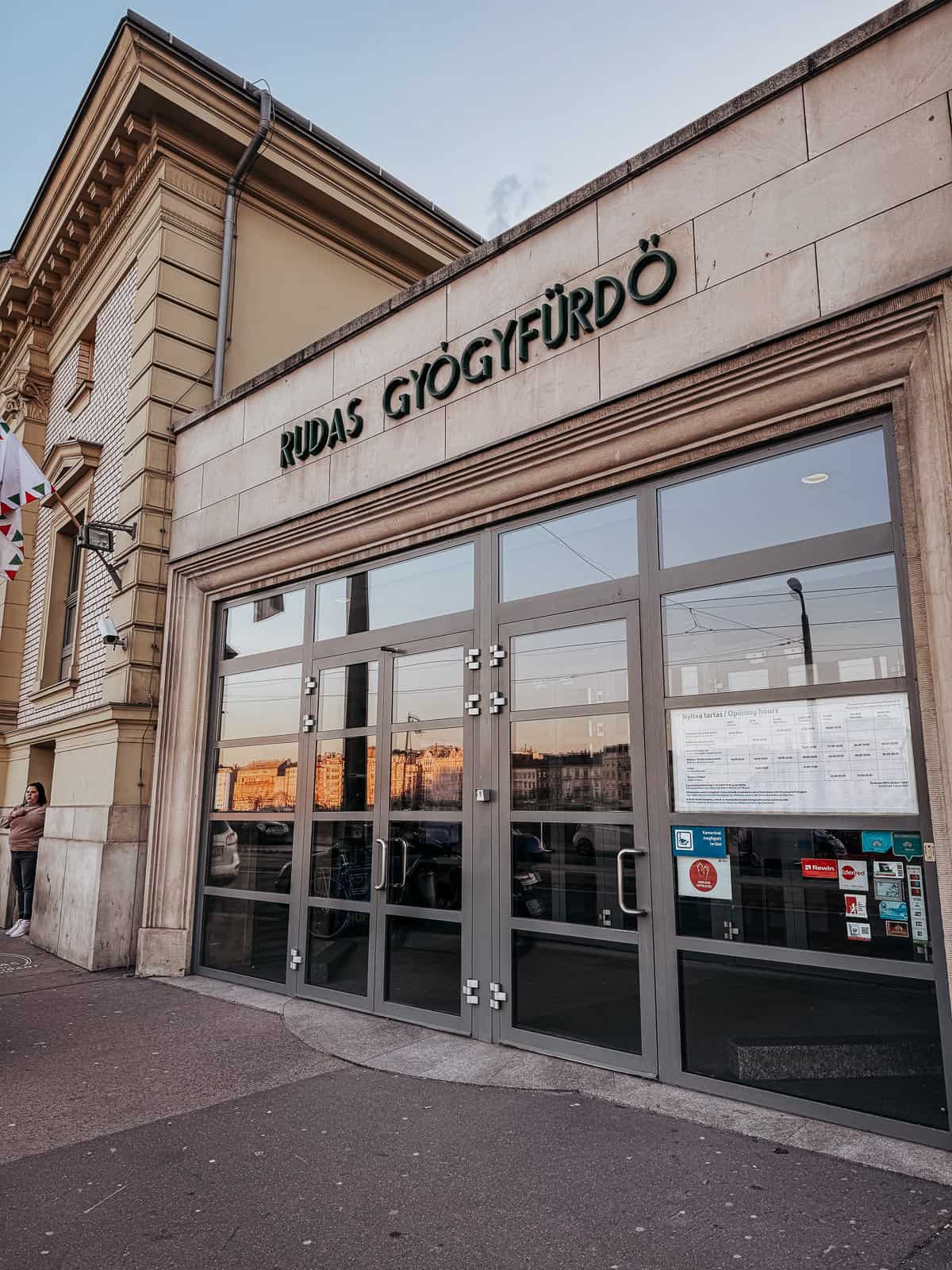 mage showing the entrance of Rudas Gyógyfürdő (Rudas Baths), Budapest.