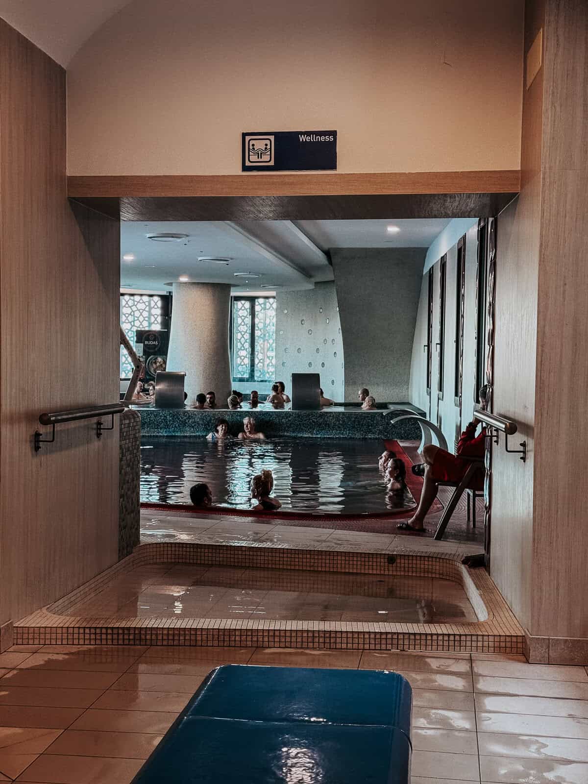 Image showing people relaxing in an indoor thermal pool at Rudas Gyógyfürdő (Rudas Baths), Budapest